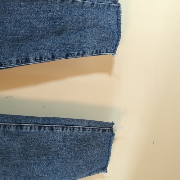 Judy Blue Hi-Waisted Embroidered Pocket Relaxed Fit 7/28 - Picture 9 of 16